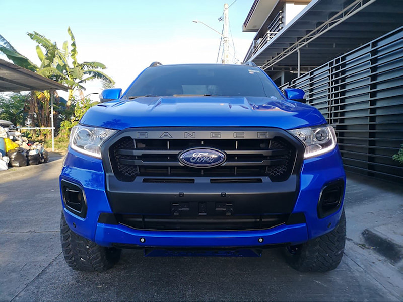 Top Shine Sapphire Blue Car Wrap